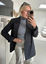 Lade das Bild in den Galerie-Viewer, Basic Longsleeve mit Rollkragen | Schwarz &amp; Dark Grey
