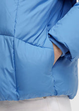 Lade das Bild in den Galerie-Viewer, Pufferjacke Blau | Senses.The Label
