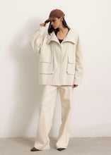 Lade das Bild in den Galerie-Viewer, Lässige Jacke „TANIA“ | Beige
