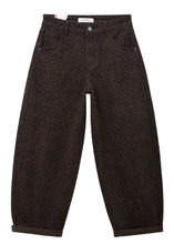 Lade das Bild in den Galerie-Viewer, Leo Balloon Jeans mit Stretch | Braun
