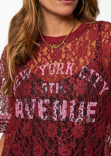 Lade das Bild in den Galerie-Viewer, Lace Shirt Burgundy | My Jewellery
