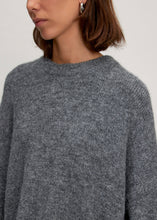 Lade das Bild in den Galerie-Viewer, Oversize Ulva Jumper

