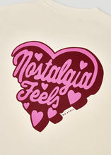Lade das Bild in den Galerie-Viewer, OV Sweater Nostalgia Heart Off White | Oh April
