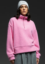 Lade das Bild in den Galerie-Viewer, Teddy Half Zip Pink | Senses.The Label
