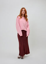 Lade das Bild in den Galerie-Viewer, Light Sweater Mental Health Rose | Oh April
