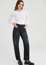 Lade das Bild in den Galerie-Viewer, Mid Waiste Ancle Jeans SELENA | C.O.J
