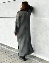 Lade das Bild in den Galerie-Viewer, Geripptes Strickkleid &quot;SUSAN&quot; | Dark Grey
