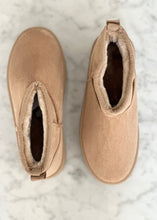 Lade das Bild in den Galerie-Viewer, Plateau Boots &quot;BRISBANE&quot; | Beige
