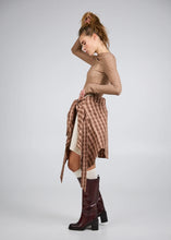 Lade das Bild in den Galerie-Viewer, Zahara Lace Longsleeve Almond | Oh April
