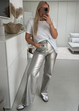 Lade das Bild in den Galerie-Viewer, Shiny Metallic Pants &quot;EMILY&quot;
