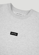 Lade das Bild in den Galerie-Viewer, Oh April Unisex Oversized Sweater  | Grau
