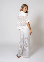 Lade das Bild in den Galerie-Viewer, Ackee Lace Pants | Off White
