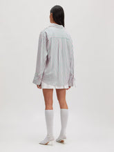 Lade das Bild in den Galerie-Viewer, Oversize Bluse JURI | Edited
