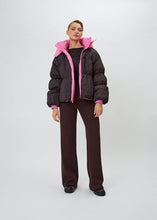 Lade das Bild in den Galerie-Viewer, Nicky Puffer Jacket Candy/Truffle Leo | Oh April
