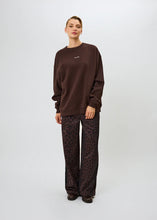 Lade das Bild in den Galerie-Viewer, Kael Lace Trackpants Leo Truffle | Oh April
