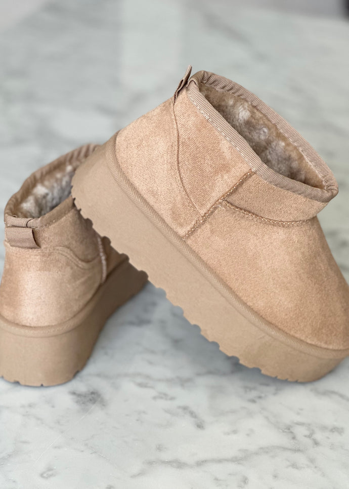 Plateau Boots 