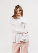 Lade das Bild in den Galerie-Viewer, Longsleeve White Focus | Karo Kauer Label
