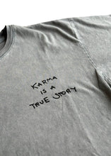 Lade das Bild in den Galerie-Viewer, T-Shirt „Karma“
