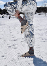 Lade das Bild in den Galerie-Viewer, Vegane Sandale EVU aus recyceltem Material | Latte | Freedom Moses
