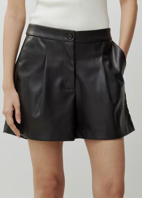 Vegane Ledershorts Silvia | Edited