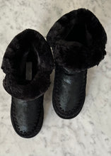 Lade das Bild in den Galerie-Viewer, Booties &quot;LONDON&quot; | Schwarz
