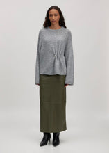 Lade das Bild in den Galerie-Viewer, Nori Jumper Grau | Edited
