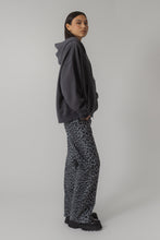 Lade das Bild in den Galerie-Viewer, Boyfriend Zipper ERA Dark Iron | OH APRIL
