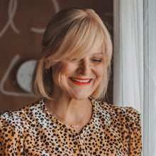 Lade das Bild in den Galerie-Viewer, Forever MOM Kette Mini | Friday Atelier x Tante Frida
