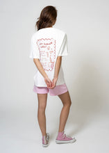 Lade das Bild in den Galerie-Viewer, Boyfriend T-Shirt Hot Summer Menu | Pearl
