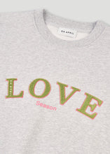 Lade das Bild in den Galerie-Viewer, Regular Sweater Love Grey | Oh April
