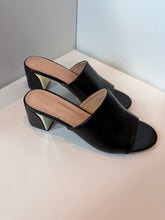 Lade das Bild in den Galerie-Viewer, Schuh mit Blockabsatz | Schwarz
