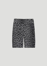 Lade das Bild in den Galerie-Viewer, Romy Bike Shorts | Leo Grey
