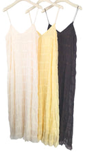 Lade das Bild in den Galerie-Viewer, Fließendes Sommerkleid KATI | Chocoalte, Ecru &amp; Butteryellow
