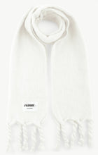 Lade das Bild in den Galerie-Viewer, Kuscheliger Fransenschal &quot;LIZ&quot; | Dark Grey &amp; Offwhite
