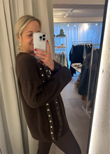 Lade das Bild in den Galerie-Viewer, Oversize Strickpullover  | Mokka
