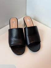 Lade das Bild in den Galerie-Viewer, Schuh mit Blockabsatz | Schwarz
