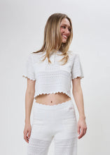 Lade das Bild in den Galerie-Viewer, Serin Knit T-Shirt Off White | Oh April
