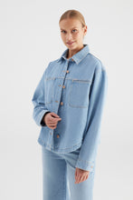 Lade das Bild in den Galerie-Viewer, TAMARA Ling Sleeve Jacket Light Blue | C.O.J
