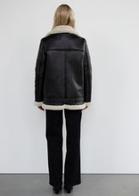 Lade das Bild in den Galerie-Viewer, Aviator Jacke &quot;ICON&quot; | WithBlack
