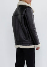 Lade das Bild in den Galerie-Viewer, Aviator Jacke &quot;ICON&quot; | WithBlack
