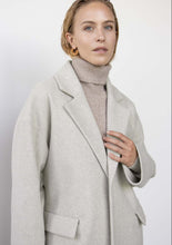 Lade das Bild in den Galerie-Viewer, Wrap Coat &quot;Nanna&quot; | WithBlack
