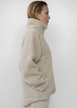 Lade das Bild in den Galerie-Viewer, Teddyjacke &quot;PILE&quot; | WithBlack
