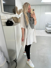 Lade das Bild in den Galerie-Viewer, Tunikakleid aus Musselin | Light Beige

