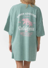 Lade das Bild in den Galerie-Viewer, Super oversize T-Shirt | &quot;PALMTREE&quot;
