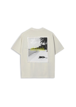 Lade das Bild in den Galerie-Viewer, T-Shirt „Paradise" Beige | Nice Peace
