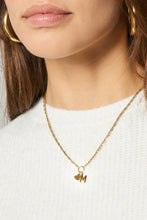 Lade das Bild in den Galerie-Viewer, Kette mit Buchstaben &amp; Herz | My Jewellery

