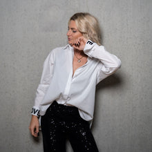 Lade das Bild in den Galerie-Viewer, Casual oversize Shirt | &quot;LOVE&quot;
