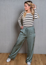Lade das Bild in den Galerie-Viewer, Soft Silky Hose | Khaki
