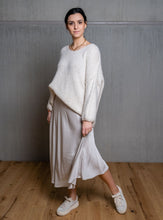 Lade das Bild in den Galerie-Viewer, Flowy Satin Rock &quot;NIZZA&quot;
