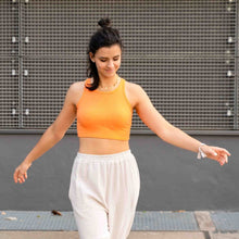 Lade das Bild in den Galerie-Viewer, Geripptes Basic Crop Top | Orange
